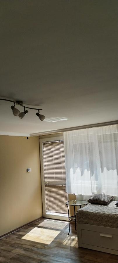 Levendula Apartmanhaz Hajdúszoboszló Buitenkant foto